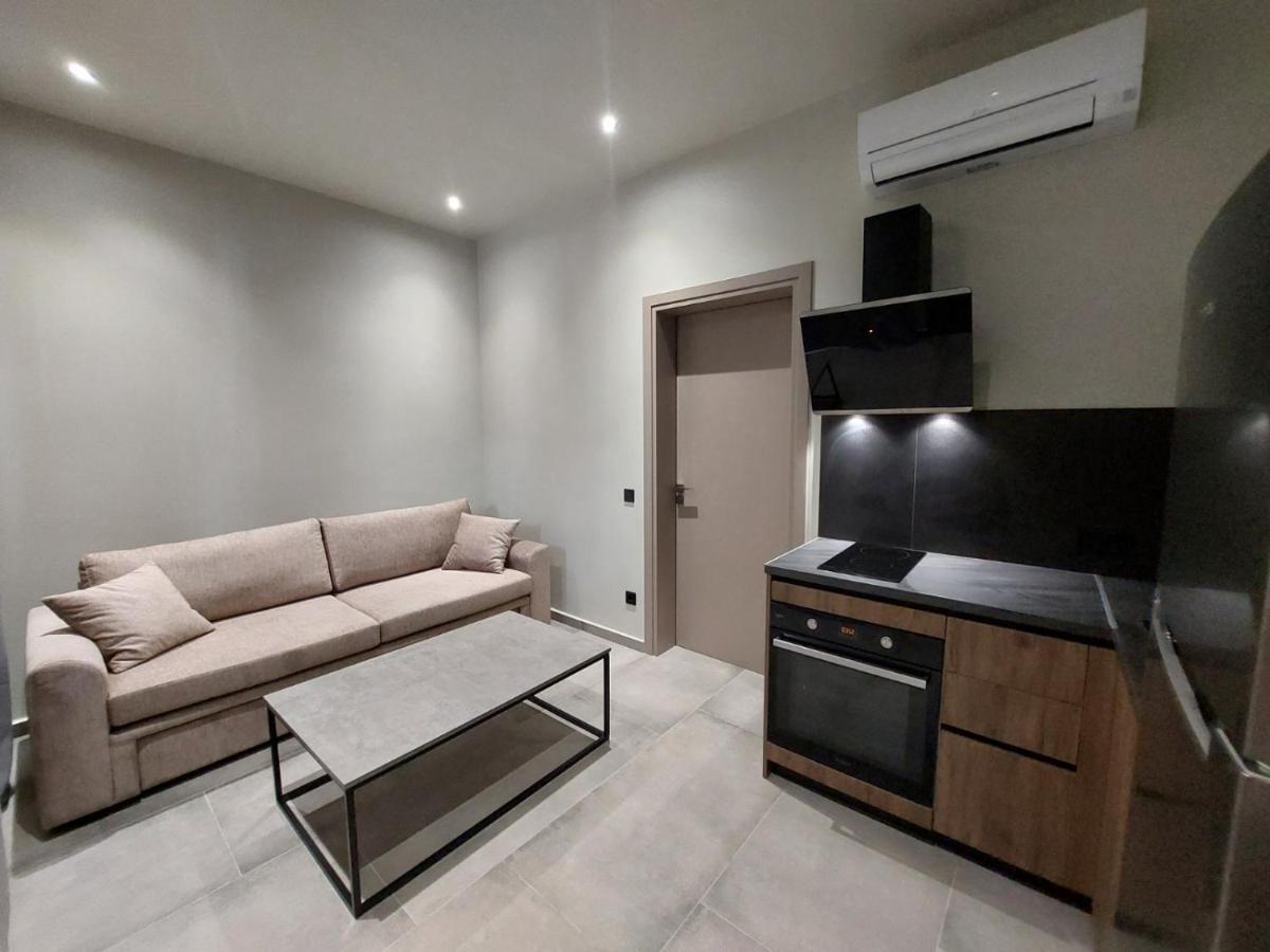 Rea'S Luxury Apartments สตูปา ภายนอก รูปภาพ